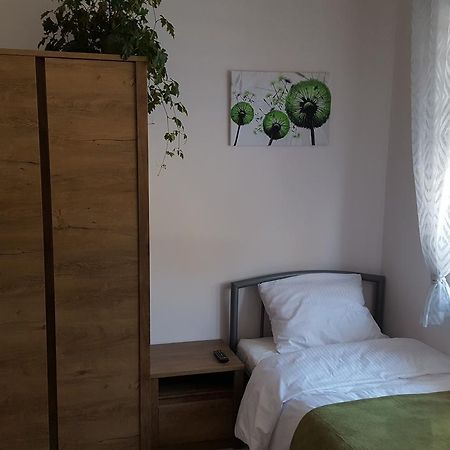 Dobranocka Apartman Kalen Kültér fotó